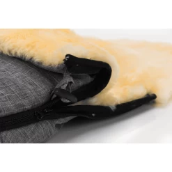 FILLIKID Voetenzak Lamsvacht Makalu Melange Lichtgrijs 9 FILLIKID Voetenzak Lamsvacht Makalu Melange Lichtgrijs -Kinderwagen Korting fillikid voetenzak lamsvacht makalu melange lichtgrijs a279327 4