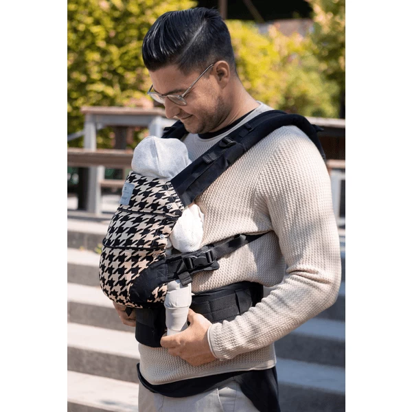 Manduca Draagzak First Van Bellybutton Pepita Black 4 Manduca Draagzak First Van Bellybutton Pepita Black - Afbeelding 4