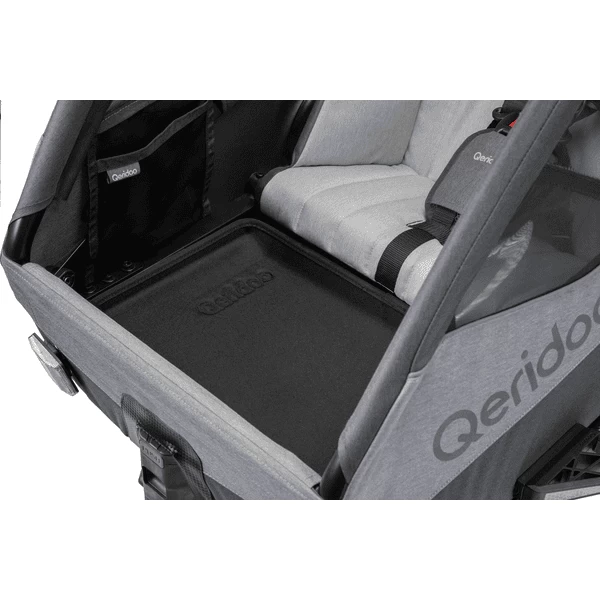 Qeridoo ® Voetruimte Beschermplaat Voor Tweezits Kinderfietskar 2 Qeridoo ® Voetruimte Beschermplaat Voor Tweezits Kinderfietskar - Afbeelding 2